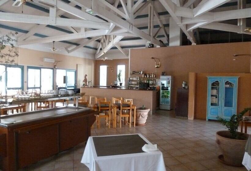 בית מלון כפרי Alba Flora