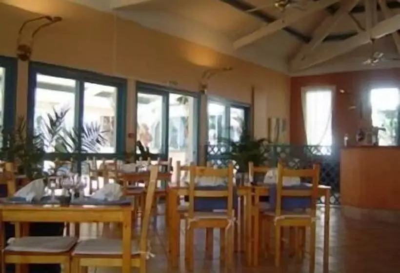 ホテル Alba Flora