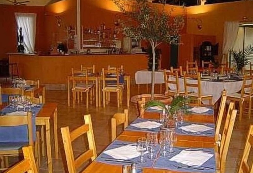 בית מלון כפרי Alba Flora