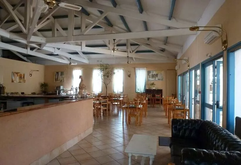 ホテル Alba Flora