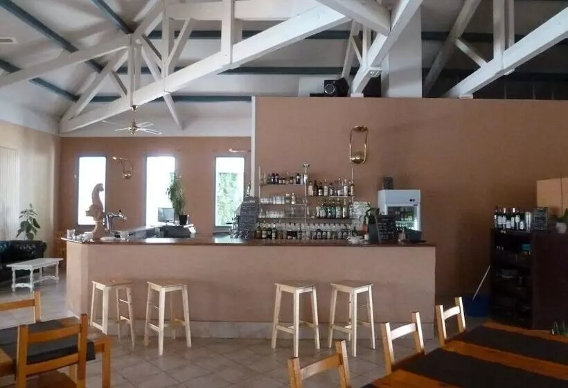 ホテル Alba Flora