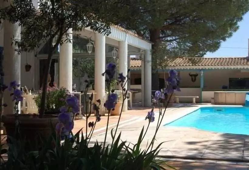 ホテル Alba Flora