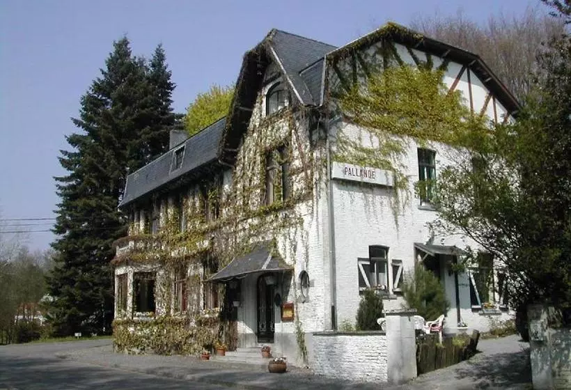 ホテル B&b La Pallande