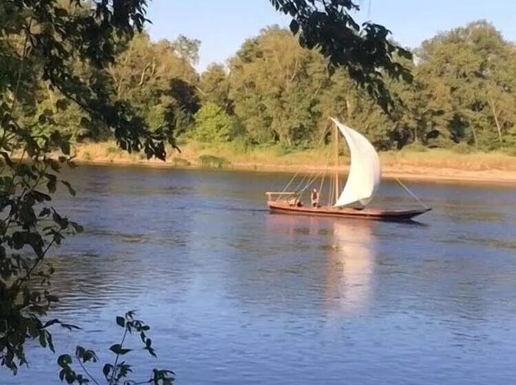 Отель De La Loire