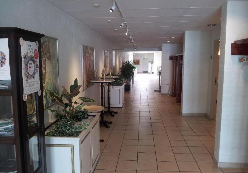 ホテル Hjallerup Kro