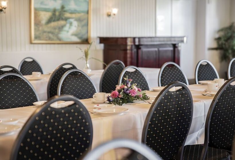 ホテル Hjallerup Kro