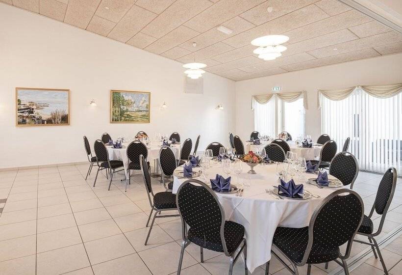 ホテル Hjallerup Kro