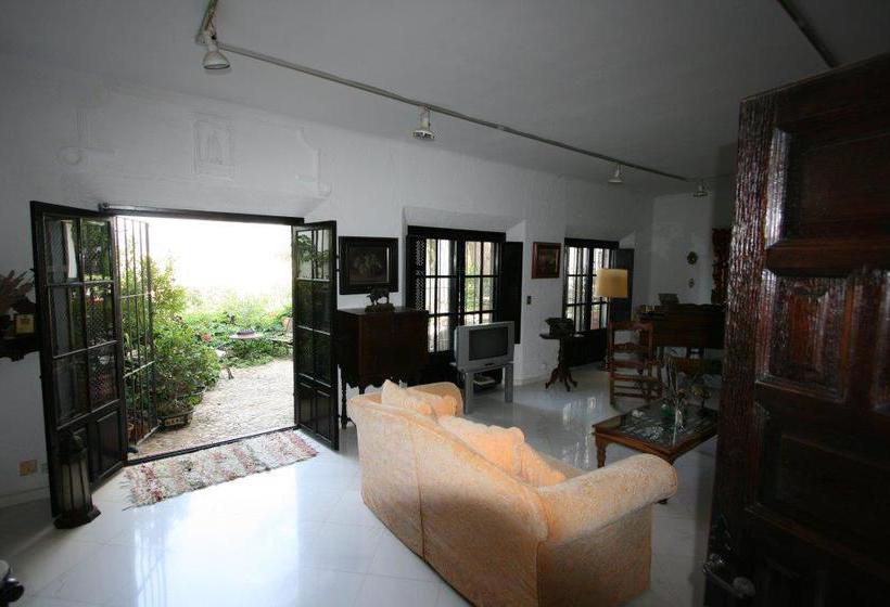 בית מלון כפרי Jardín de la Muralla