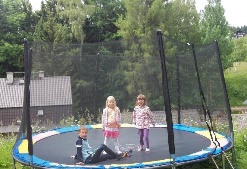 Hotelli Pension Familia