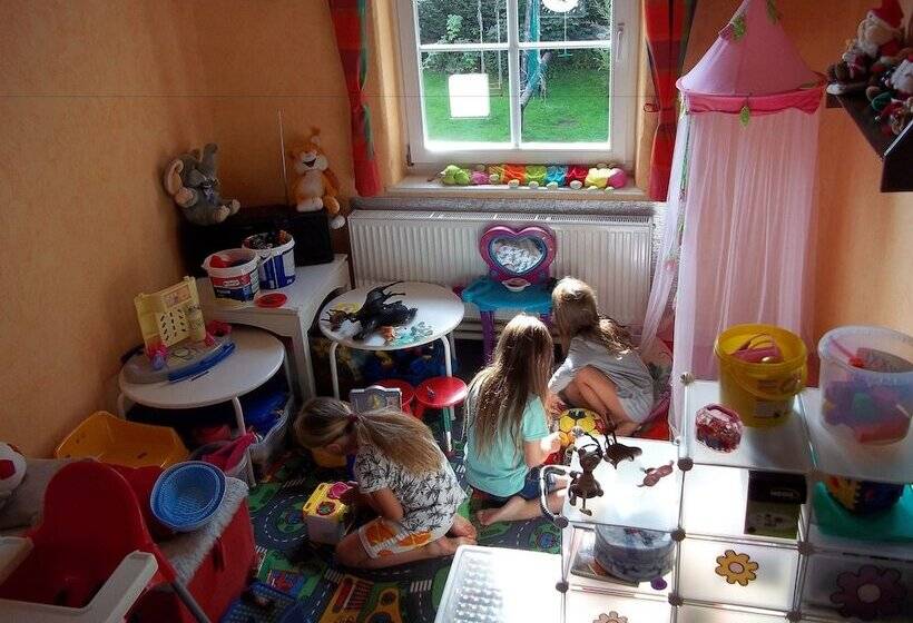 Hotelli Pension Familia