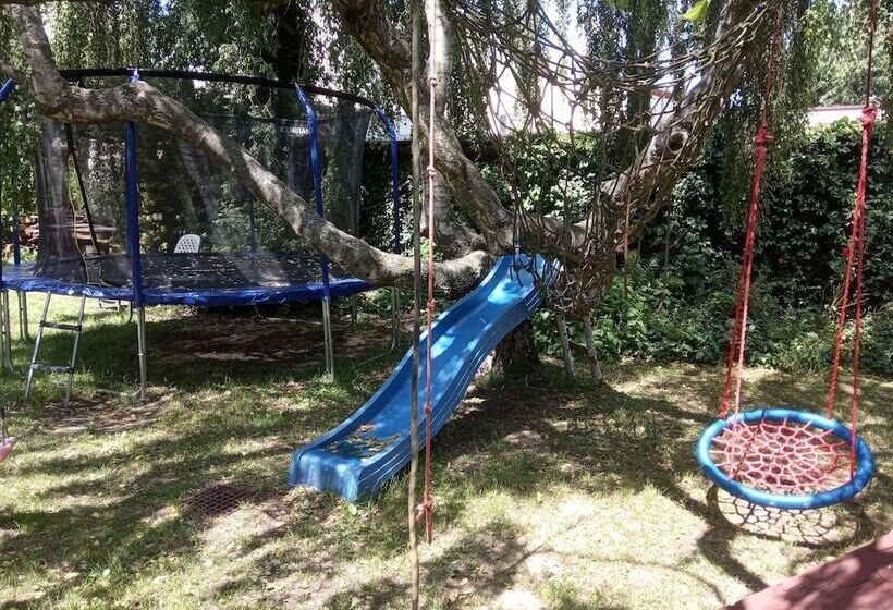 בית מלון כפרי Pension Fontana Svitavy