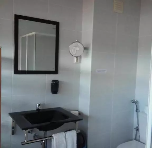 酒店 Penthouse   Low Cost