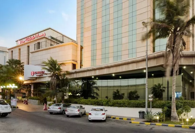 בית מלון כפרי Ramada By Wyndham Continental Jeddah