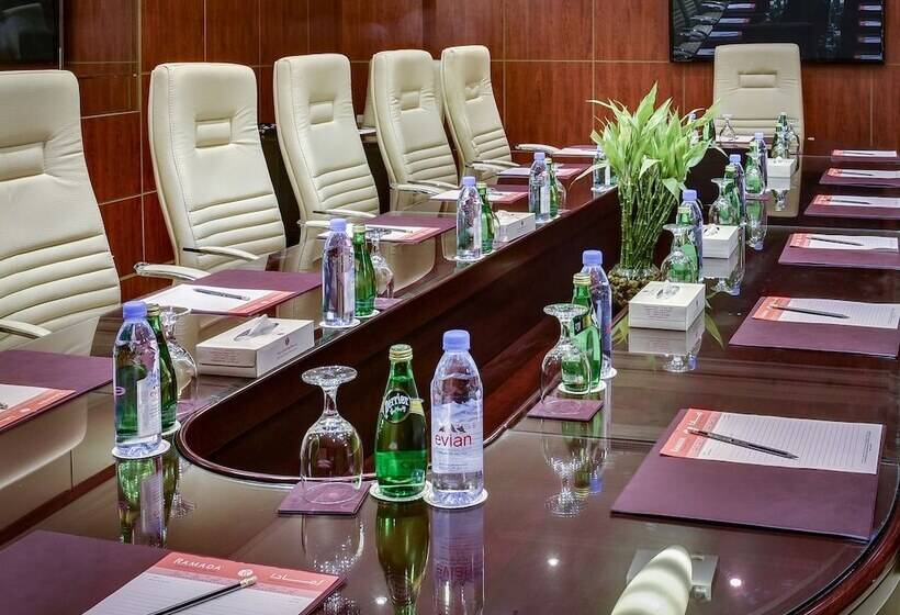 فندق Ramada By Wyndham Continental Jeddah
