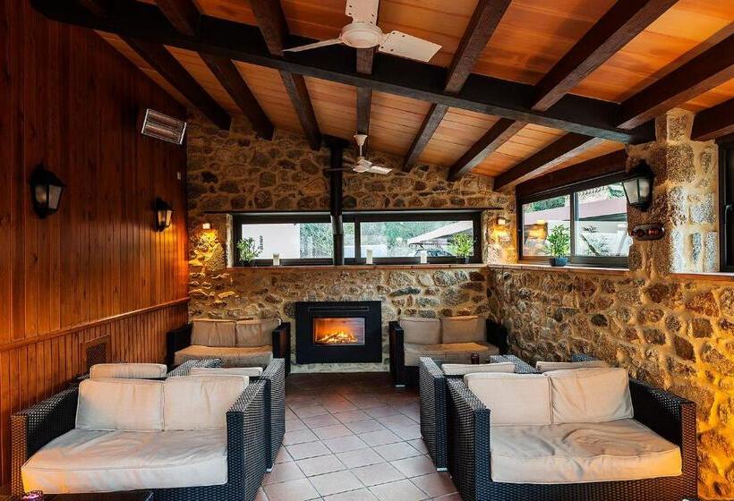 Hotelli Restaurante La Quadra