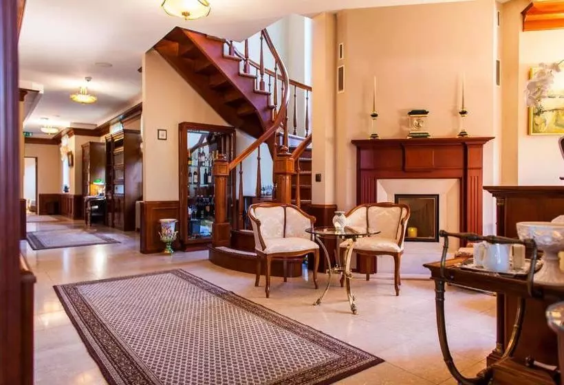 Tb Palace Hotel & Spa