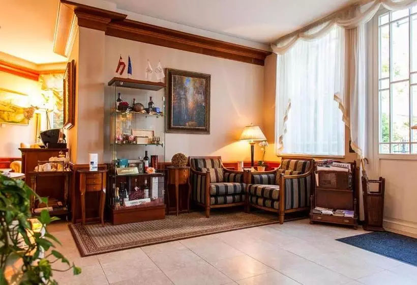 Tb Palace Hotel & Spa