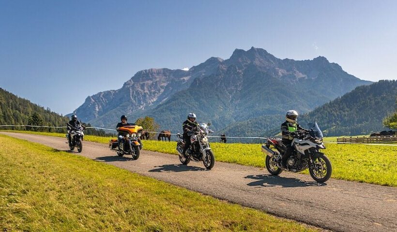 Отель Tiroler Adler Bed & Breakfast