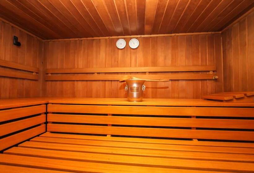 Отель Tiroler Adler Bed & Breakfast