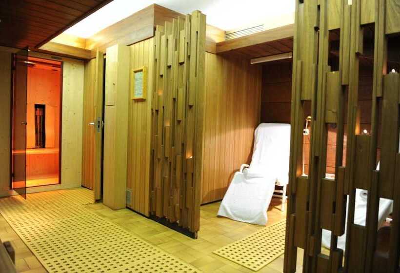 Отель Tiroler Adler Bed & Breakfast