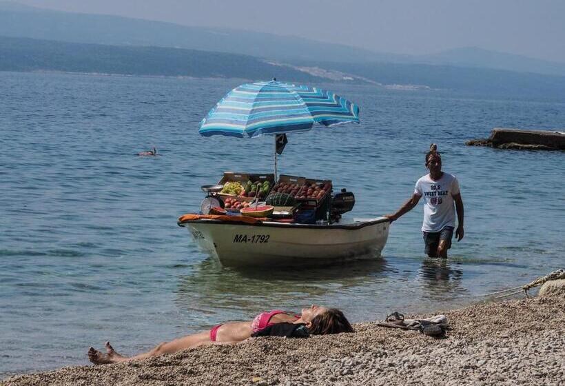 בית מלון כפרי Villa Petra