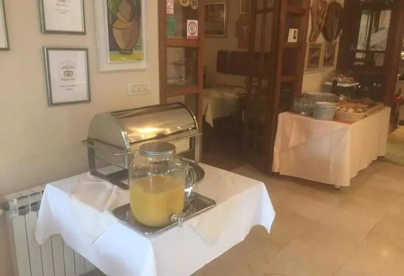 Hotel Villa Petra
