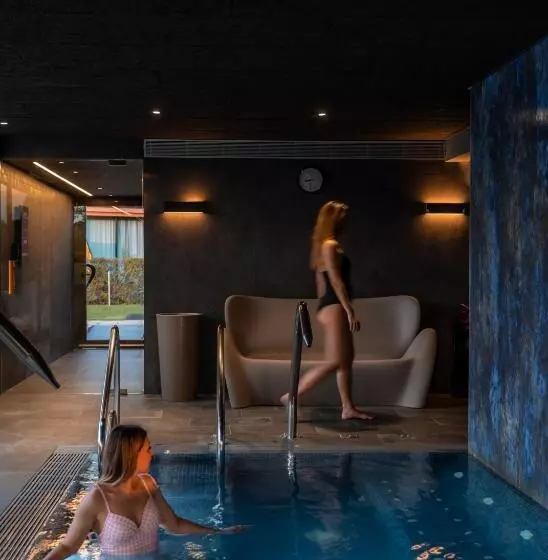 Apartahotel Suites Vila Birdie