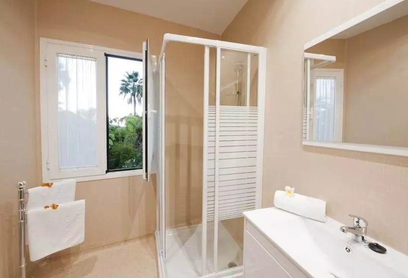 Apartamentos Adjovimar