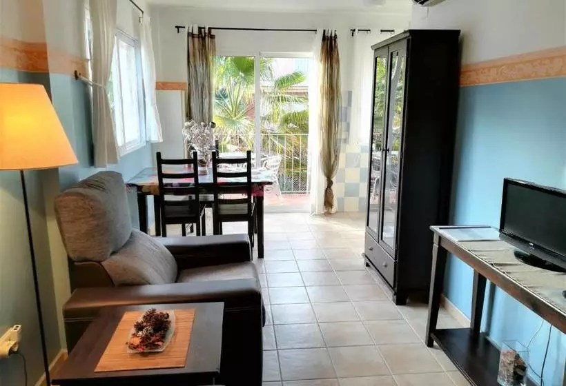 Apartamentos Mundaka Albir