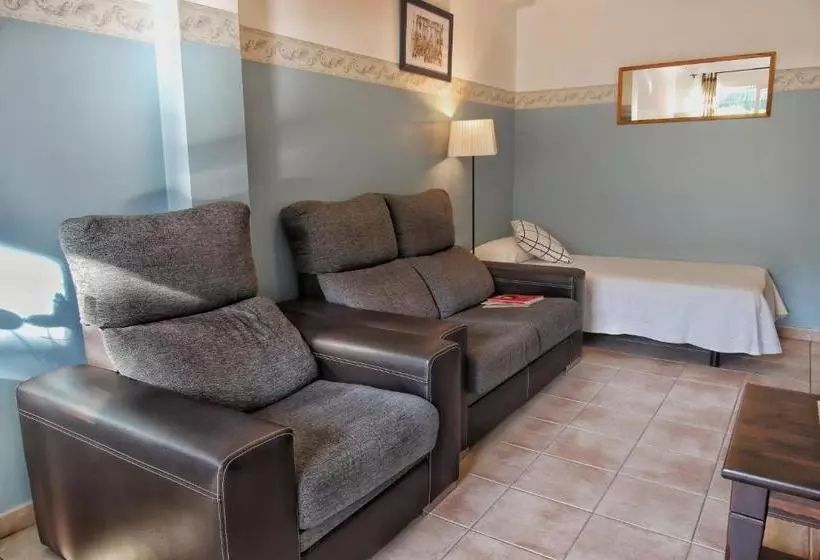 Apartamentos Mundaka Albir