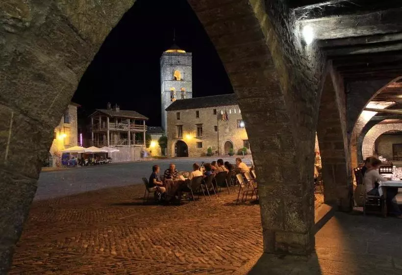 Apartamentos Puerta De Ordesa