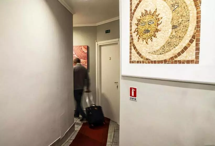 تختخواب و صبحانه Sole E Luna