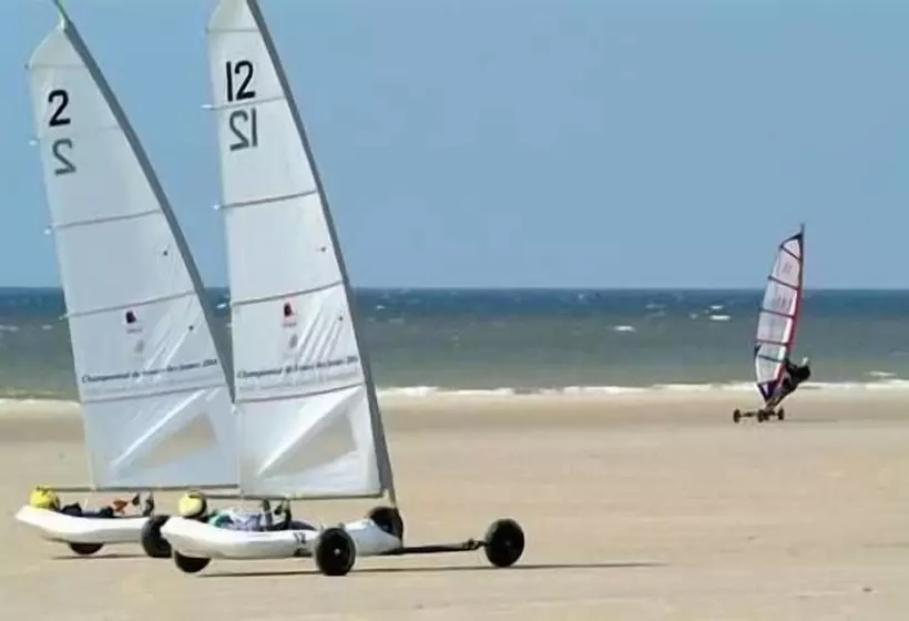 ホテル Du Cheval Blanc