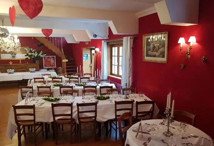 Отель Hôtel Ferme De La Raterie