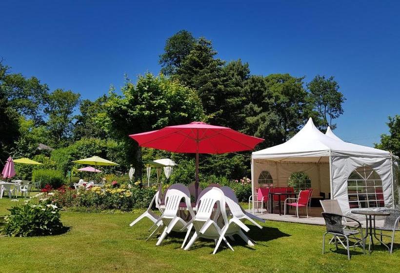 Отель Hôtel Ferme De La Raterie