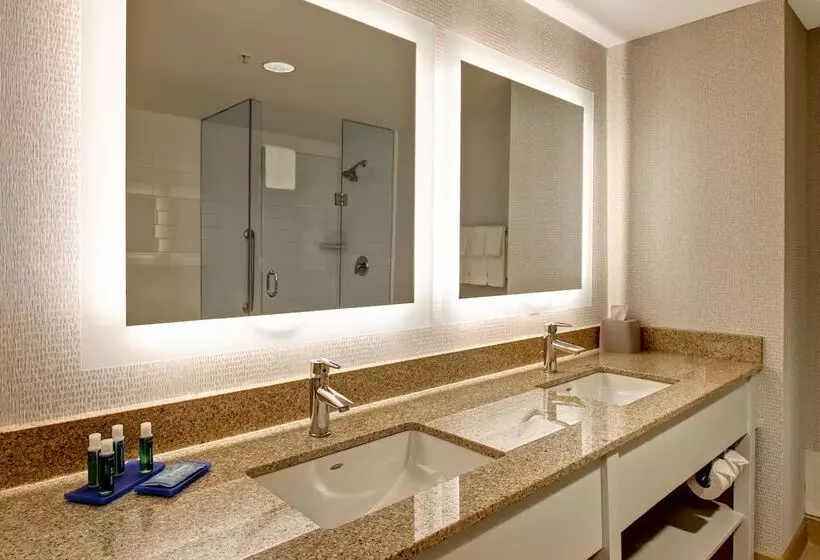 Holiday Inn Express Hotel & Suites Toronto Markham, An Ihg