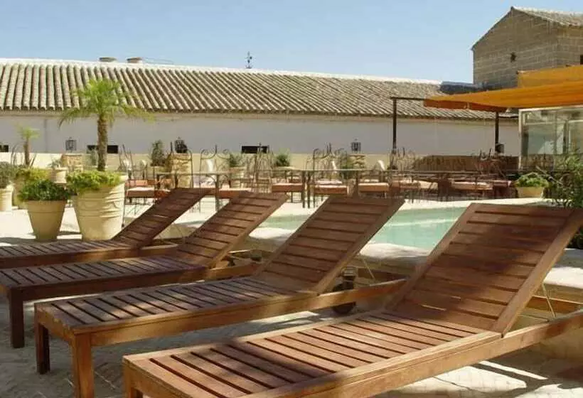 هتل Hospedería Del Monasterio