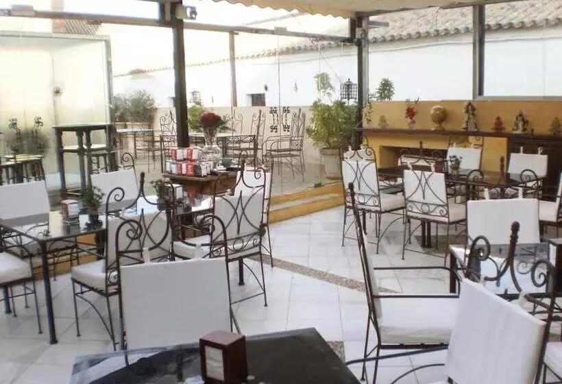 هتل Hospedería Del Monasterio