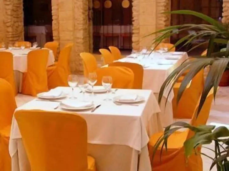 هتل Hospedería Del Monasterio