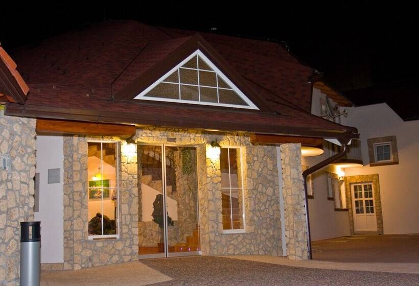 호텔 House Restaurant Sedra