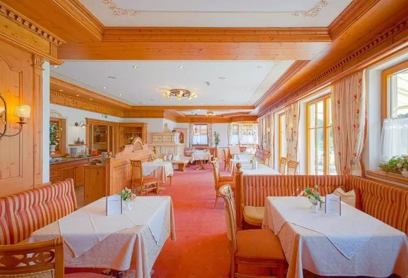 Отель Landhaus Grünau