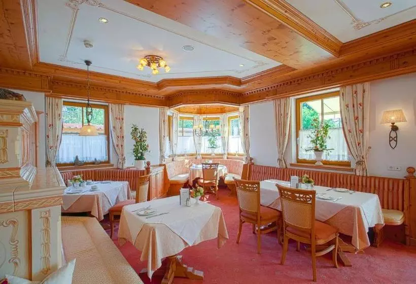 Отель Landhaus Grünau