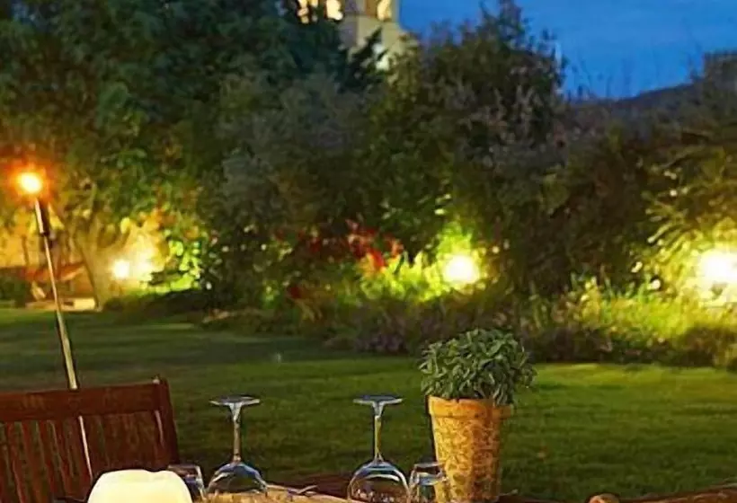 هتل روستایی El Racó De Madremanya Adults Only