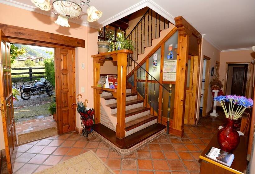 田舎風ホテル Posada La Casa De Frama