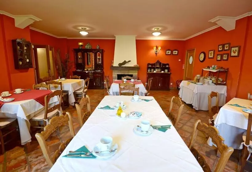 田舎風ホテル Posada La Casa De Frama