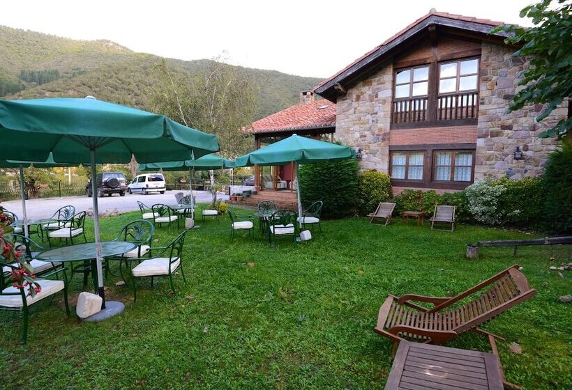 田舎風ホテル Posada La Casa De Frama