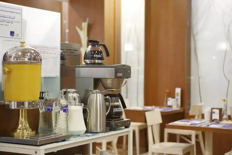 Santa Rosa, Blue Hoteles