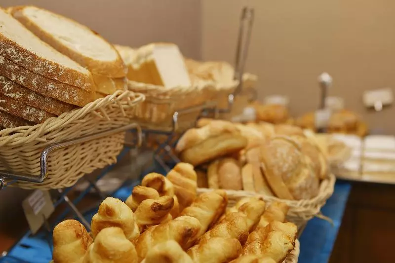 Santa Rosa, Blue Hoteles