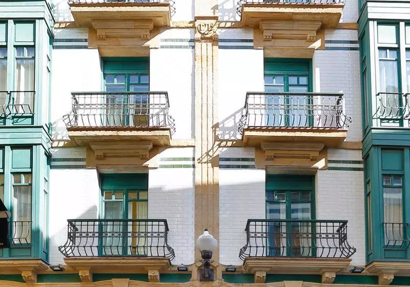 Santa Rosa, Blue Hoteles