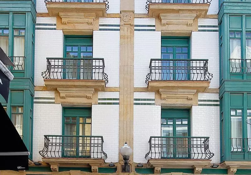 Santa Rosa, Blue Hoteles